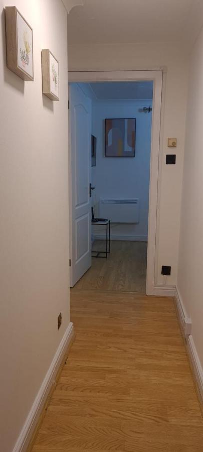 Lovely 2 Bedroom Flat With Free Parking New Southgate Bagian luar foto